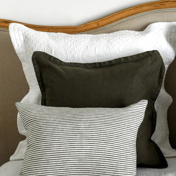 Cushions for sale, linen cushions, velvet cushions, bright cushions, neutral cushions, luxury cushions, beautiful cushions, pillows, scatter cushions, filled cushions
