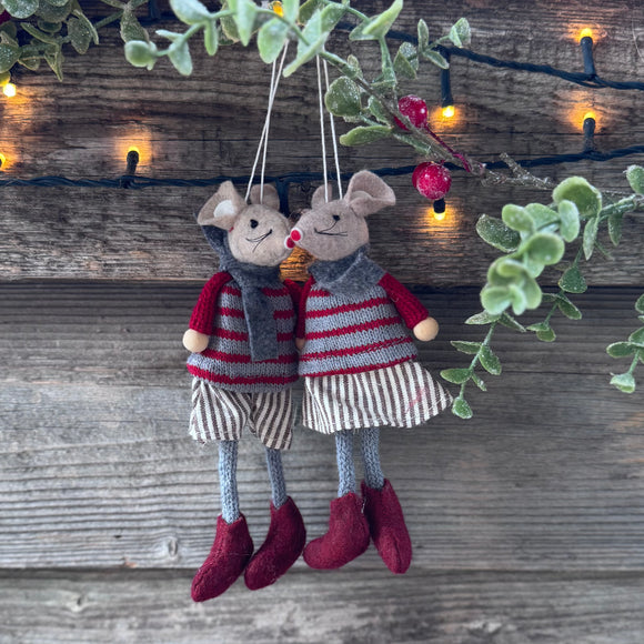 CHRISTMAS CREATURES