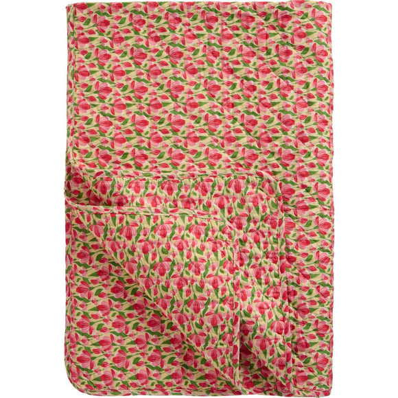 Quilt with Pink and Red Flowers