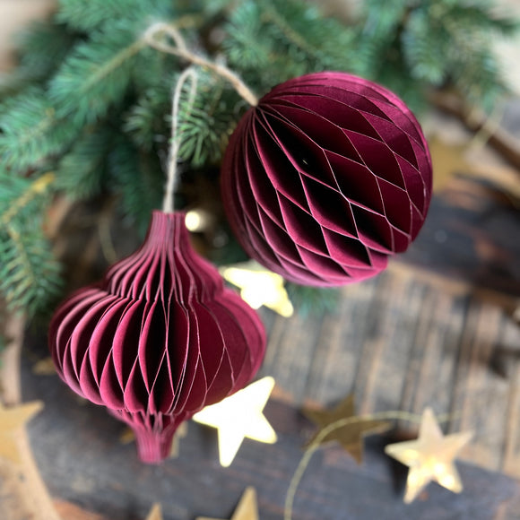 Honeycomb Baubles in Wine