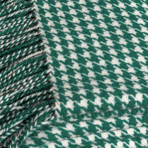 Pure New Wool Throw in Emerald Houndstooth