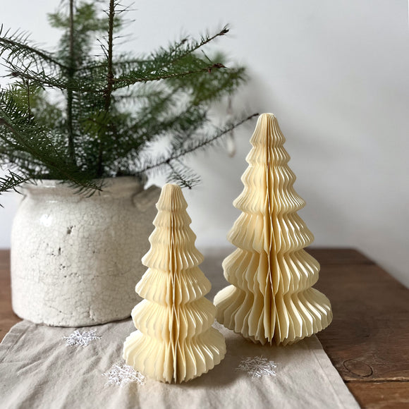 Small Honeycomb Tree in White