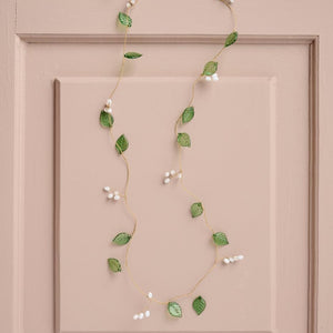 Garland with Green Leaves