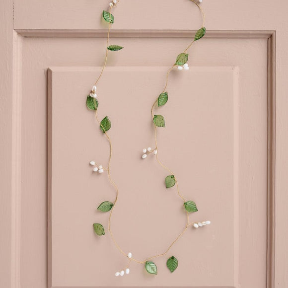 Garland with Green Leaves